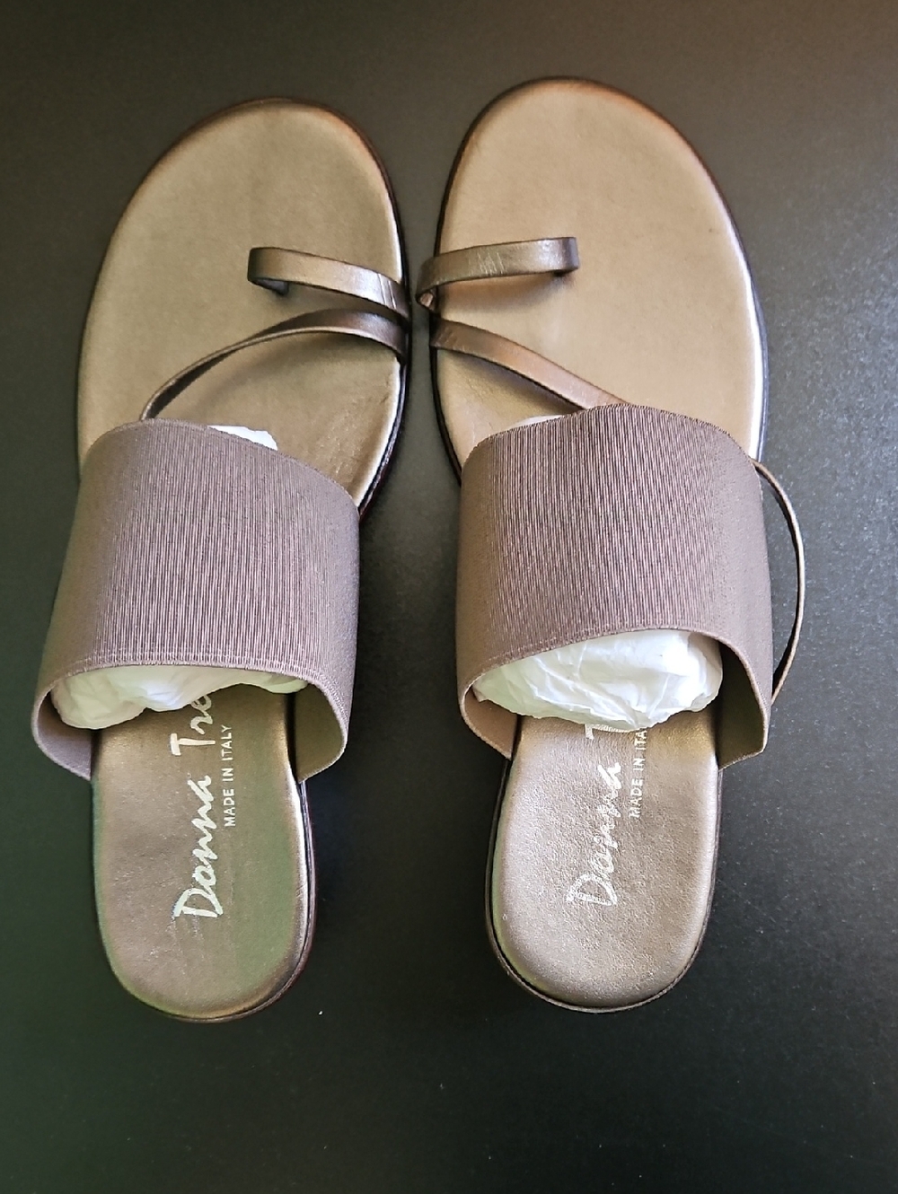 Donna Trend Taupe Brown Slide Sandals with Toe Loop